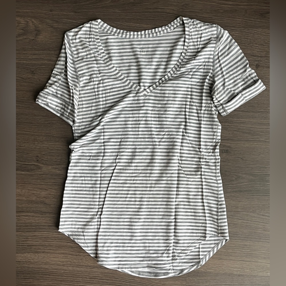 LULULEMON Love V Neck